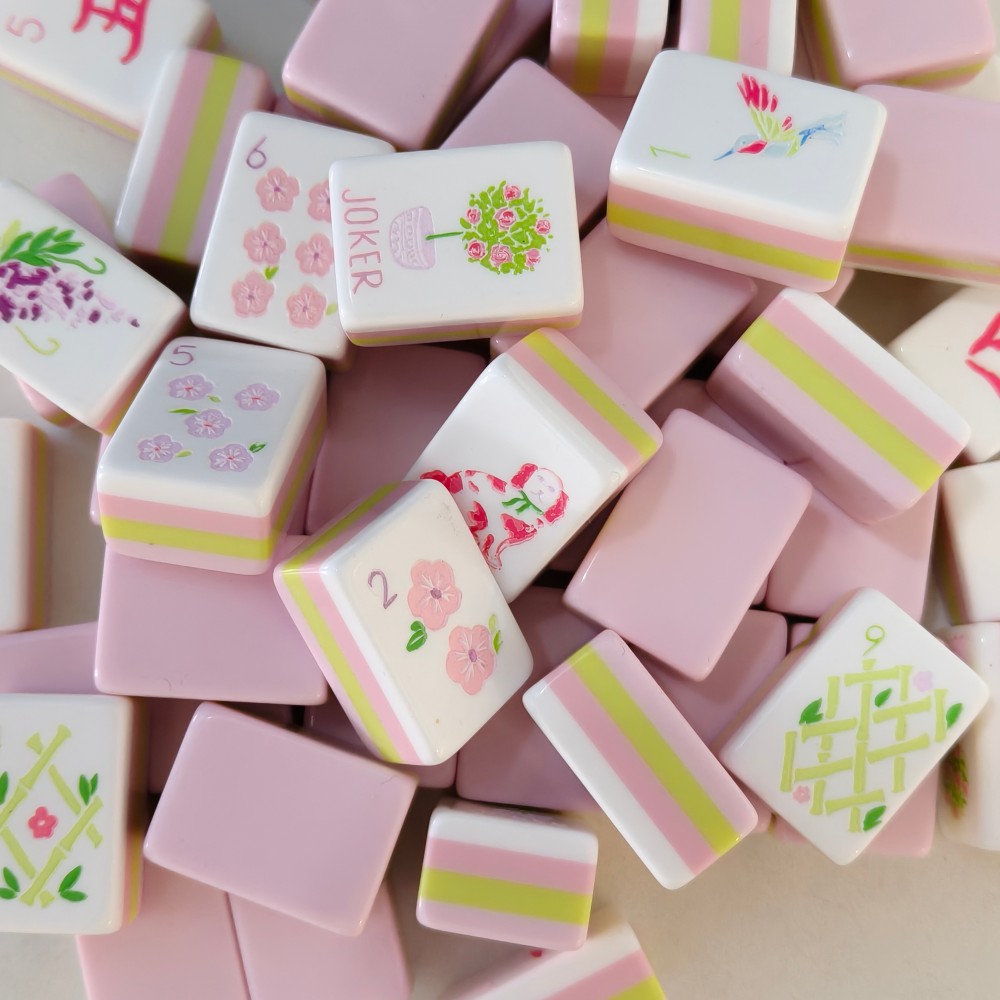 人気商品 4層アクリル製アメリカン麻雀セット 160枚の牌  - Board Game Mahjong のレビューと価格