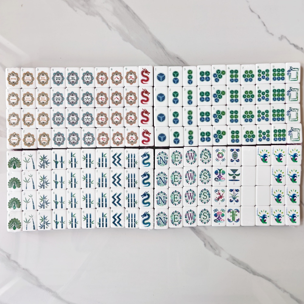 OMHJGO 4層アクリル麻雀牌 高級彫刻入りレイクブルー  - Board Game Mahjong のレビューと価格