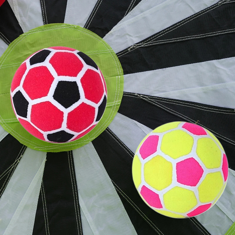 1個入り粘着性フェルトサッカーボール、フットキックダーツゲー - Board Game Football のレビューと価格
