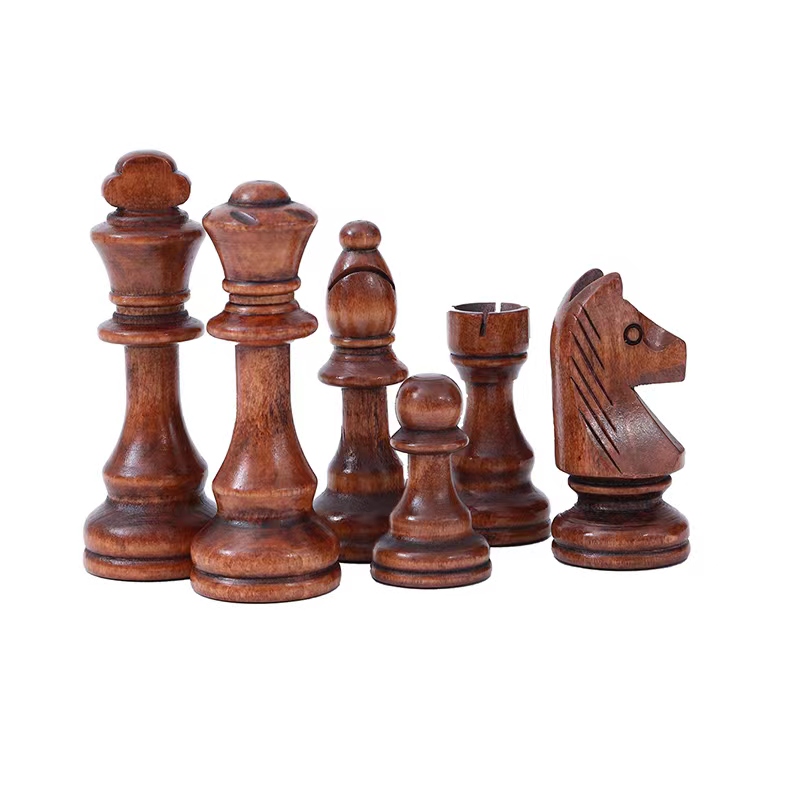 32 ピース木製チェスキング高さ 110 ミリメートルゲーム - Magnetic Travel Chess のレビューと価格