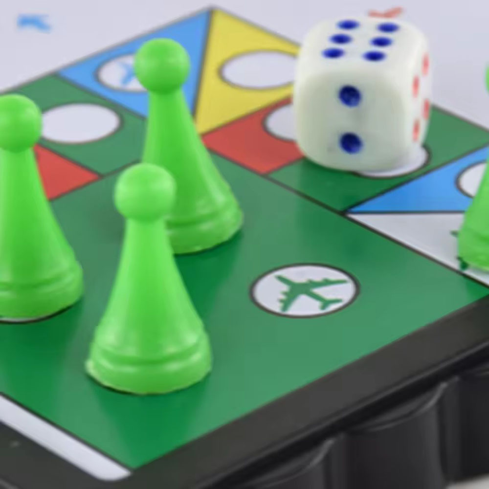 折りたたみ式磁気フライングチェスセット、クロールマット、ポー - Magnetic Travel Chess のレビューと価格