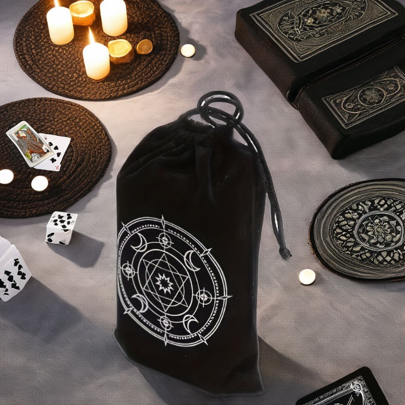 1 ピース 12 × 18 センチメートル黒ベルベットタロッ - Board Game Oracle のレビューと価格
